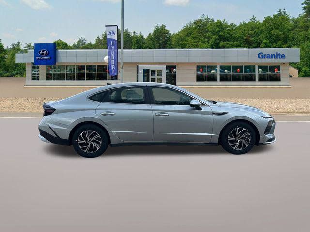 New 2026 Hyundai Sonata Blue FWD image 5