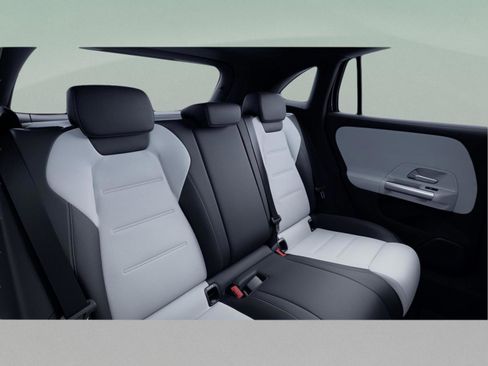 Certified 2023 Mercedes-Benz GLA 250 image 43