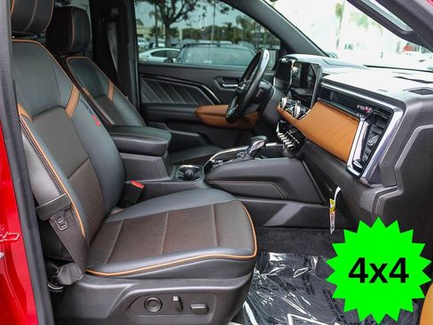 Used 2023 GMC Canyon AT4 w/ AT4 Premium Package AWD/4WD image 16