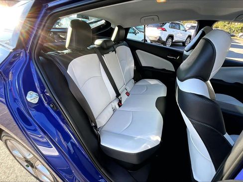 Used 2016 Toyota Prius Three Touring image 17