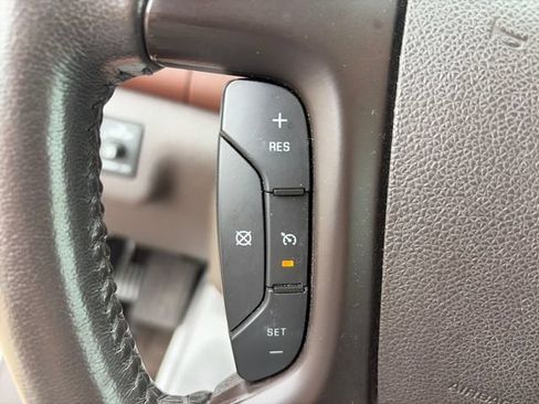 Used 2014 Buick Enclave Leather FWD image 12