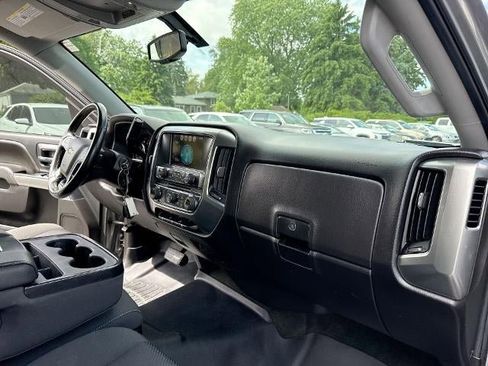 Used 2017 Chevrolet Silverado 1500 LT w/ All Star Edition AWD/4WD image 28