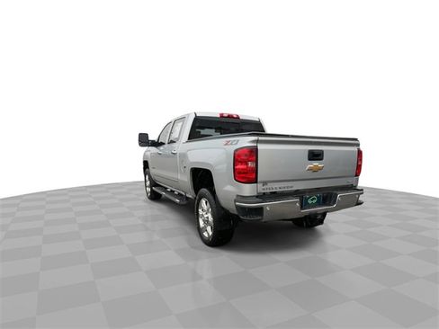 Used 2019 Chevrolet Silverado 2500 LTZ w/ Duramax Plus Package image 6