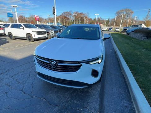 Used 2022 Buick Envision Preferred image 3