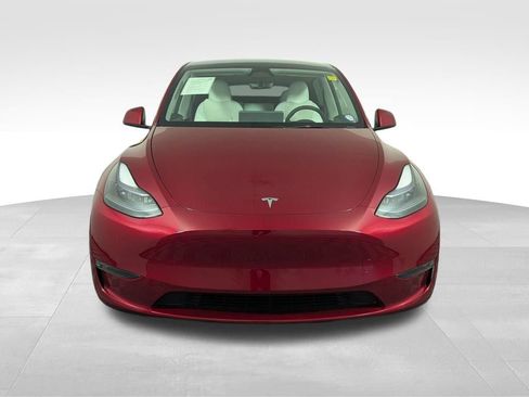 Used 2024 Tesla Model Y Long Range image 16