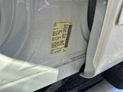 Used 2013 Nissan Titan SL w/ Moonroof Pkg image 36