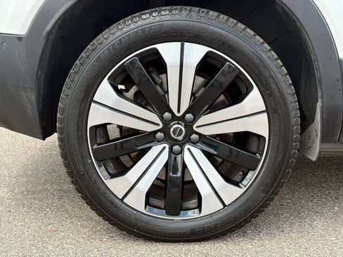 Used 2023 Volvo XC40 Recharge Plus AWD/4WD image 10