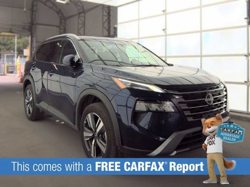 Used 2026 Nissan Rogue SL AWD/4WD image 2