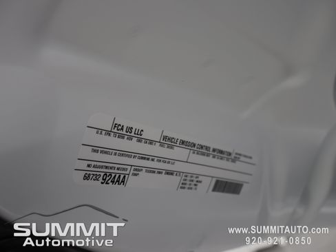 New 2026 RAM 3500 Laramie AWD/4WD image 19