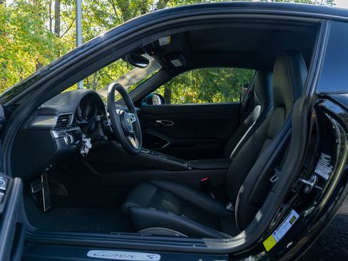 Used 2016 Porsche 911 Carrera S image 24