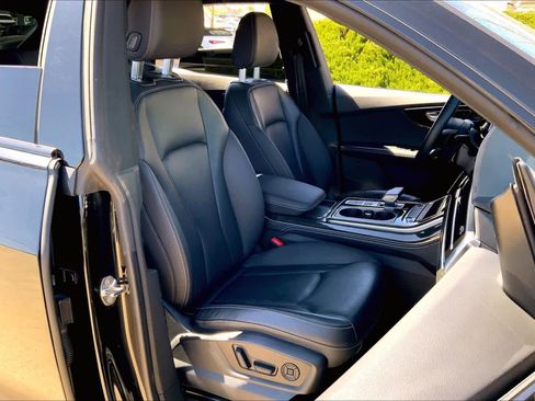 Used 2022 Audi Q8 Premium Plus w/ Premium Plus Package image 8