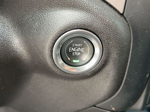 Certified 2022 Chevrolet Silverado 1500 Custom image 26