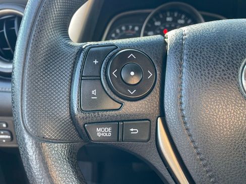 Used 2013 Toyota RAV4 XLE image 28