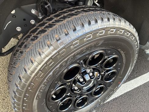 Used 2023 Ford F250 Lariat w/ Lariat Ultimate Package image 10