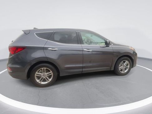 Used 2017 Hyundai Santa Fe Sport FWD image 9