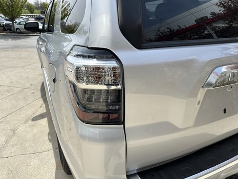 Certified 2019 Toyota 4Runner Limited AWD/4WD image 12