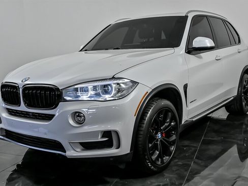 Used 2017 BMW X5 xDrive35i w/ Premium Package AWD/4WD image 5
