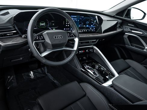 New 2025 Audi Q5 Premium Plus image 9