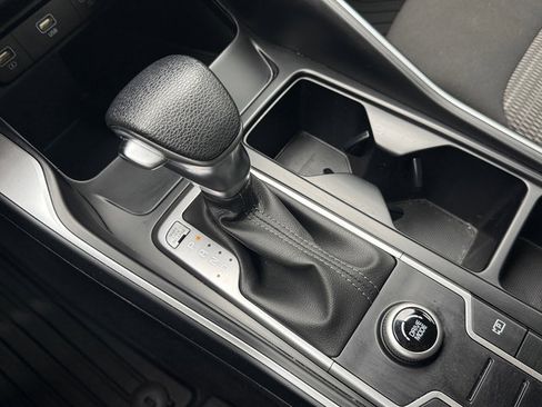 Used 2022 Kia Sorento LX image 26