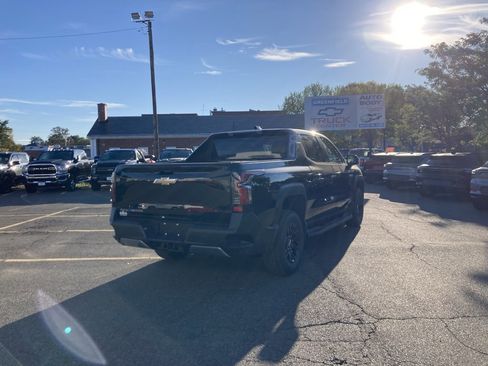 New 2026 Chevrolet Silverado EV LT image 7