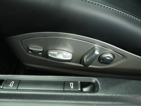 Used 2019 Porsche 911 Turbo S image 30