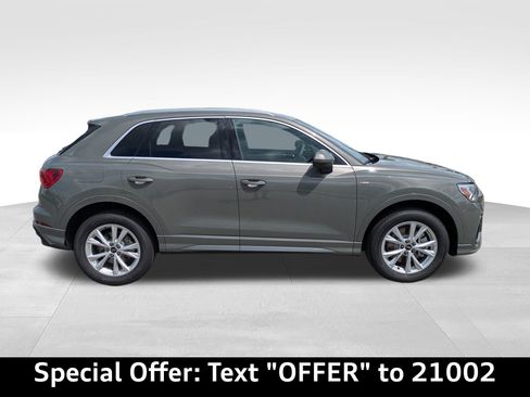 New 2025 Audi Q3 2.0T Premium image 37