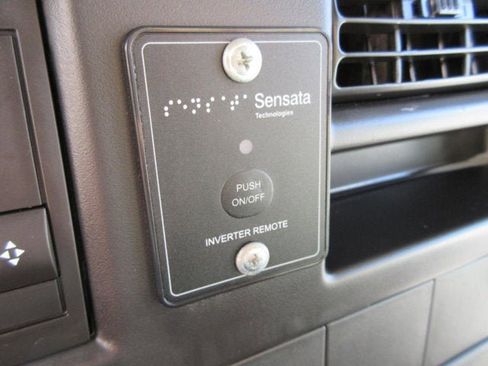 Used 2013 Chevrolet Express 1500 RWD image 10