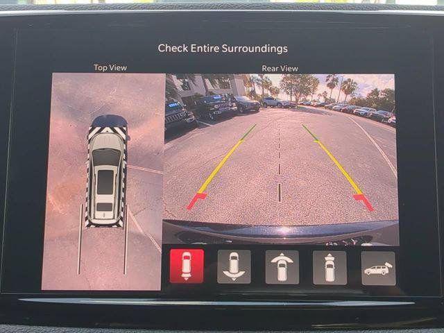 Certified 2025 Chrysler Pacifica Select FWD image 24