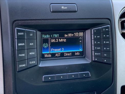 Used 2013 Ford F150 XLT w/ Luxury Equipment Group RWD image 23
