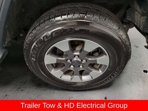 Used 2020 Jeep Wrangler Unlimited Sahara image 11