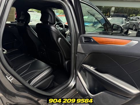 Used 2017 Lincoln MKC Select FWD image 32