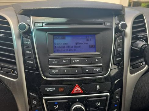 Used 2013 Hyundai Elantra GT FWD image 17