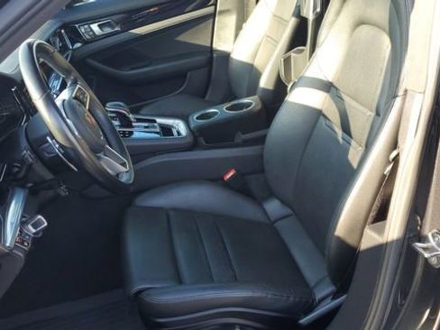Used 2018 Porsche Panamera 4S image 21