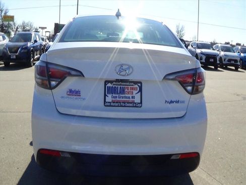 Used 2016 Hyundai Sonata SE image 7