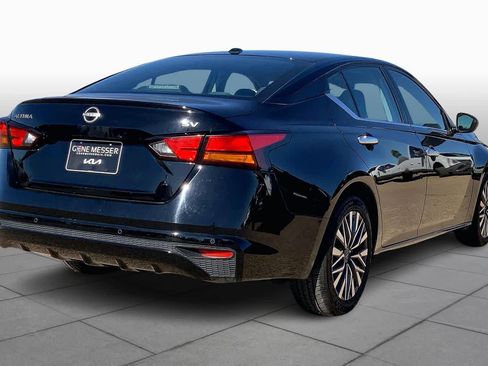 Used 2024 Nissan Altima 2.5 SV image 13