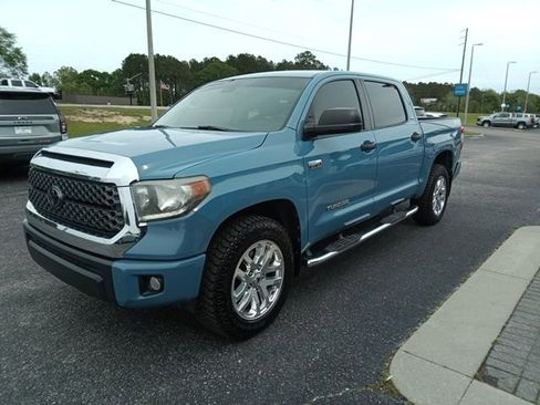 Used 2020 Toyota Tundra SR5 w/ SR5 Leather Package image 3
