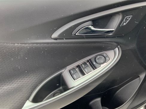 Used 2024 Chevrolet Malibu LT image 16