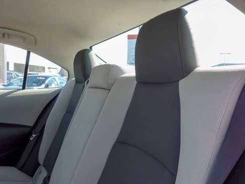 Certified 2022 Toyota Corolla LE image 11