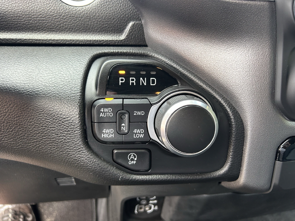 Used 2023 RAM 1500 Big Horn AWD/4WD image 35