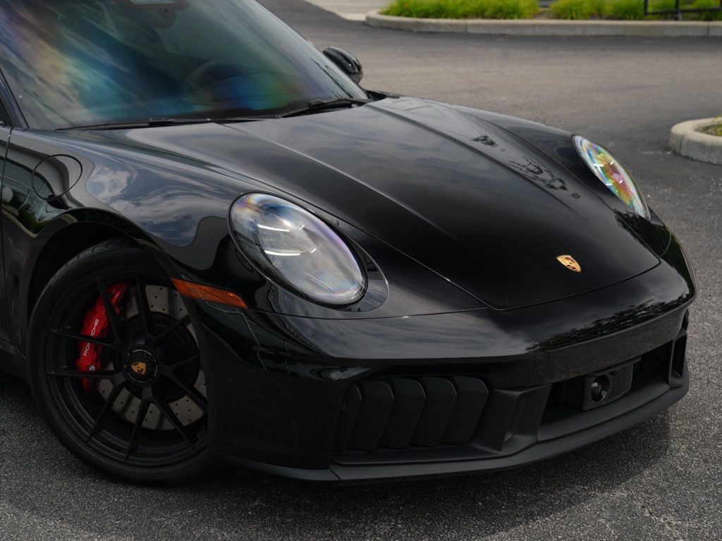 Used 2026 Porsche 911 Carrera GTS RWD image 28