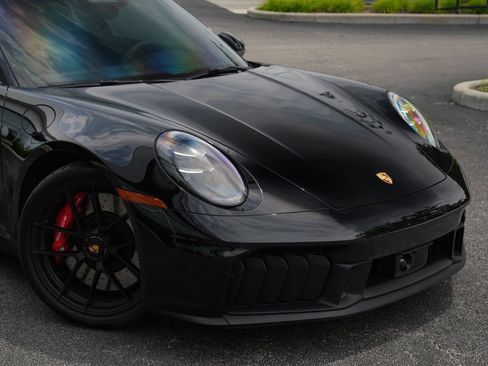 Used 2026 Porsche 911 Carrera GTS RWD image 28