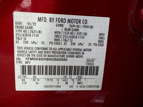 Certified 2022 Ford Explorer XLT w/ Equipment Group 202A image 32