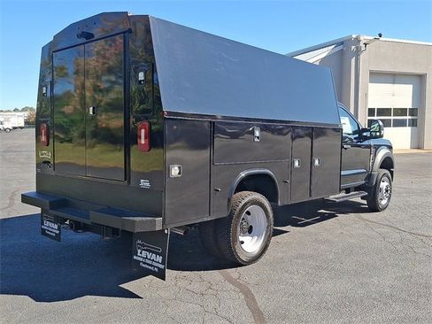 New 2024 Ford F450 XL w/ XL Chrome Package image 7