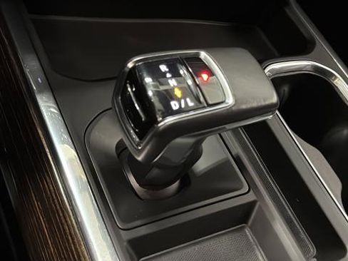 Used 2022 GMC Sierra 1500 Elevation w/ Elevation Premium Package image 18