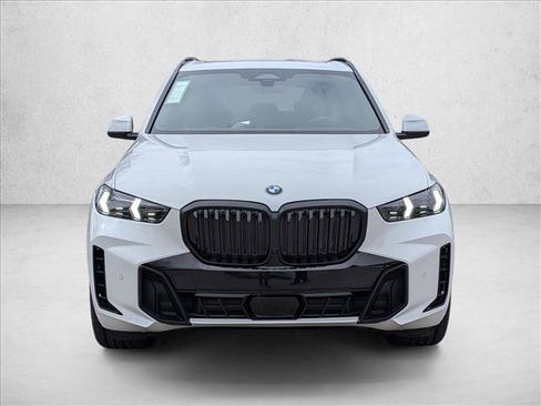 Used 2026 BMW X5 xDrive40i w/ M Sport Package AWD/4WD image 5