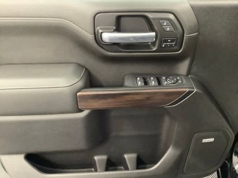 Used 2022 GMC Sierra 1500 SLT w/ SLT Premium Plus Package AWD/4WD image 10