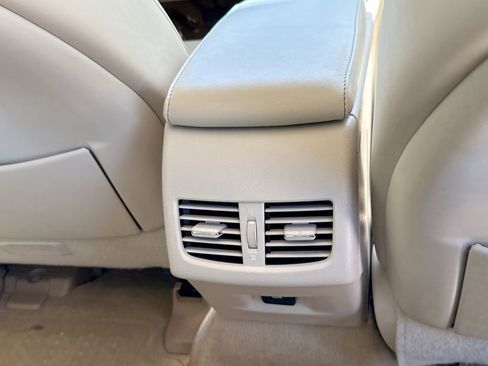 Used 2014 Lexus ES 350 w/ Premium Package FWD image 18