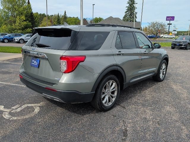 Certified 2020 Ford Explorer XLT w/ Equipment Group 202A AWD/4WD image 7