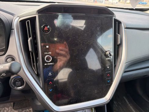 Used 2024 Subaru Crosstrek 2.0i Premium w/ Crosstrek Mirror Package image 9