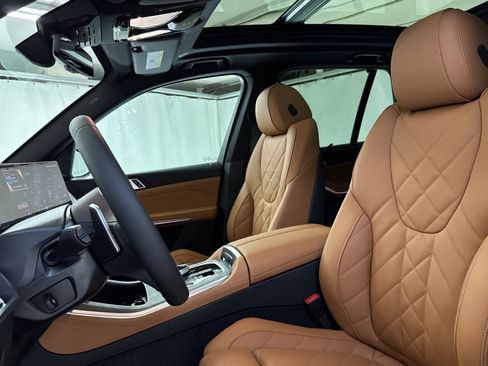 New 2026 BMW X5 xDrive40i w/ Executive Package image 21